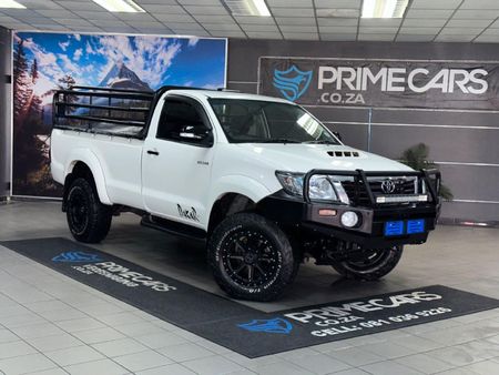 2015-Toyota-Hilux-30-D-4D-Legend-45-Raised-Body-Single-Cab_0