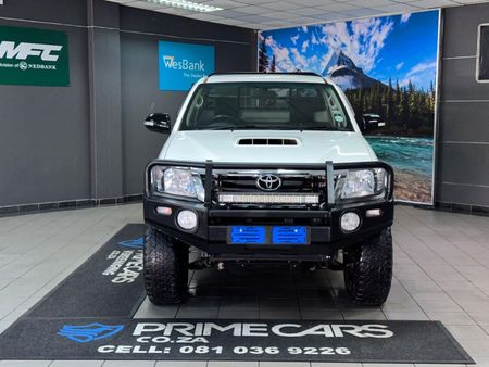 2015-Toyota-Hilux-30-D-4D-Legend-45-Raised-Body-Single-Cab_4