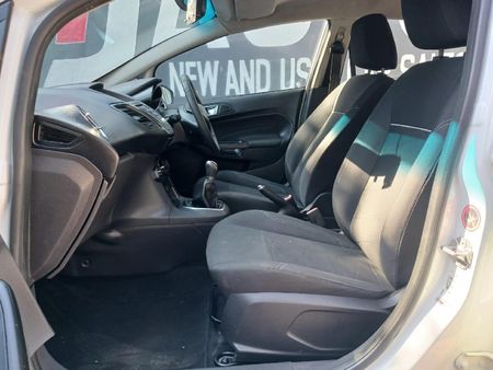 2016-Ford-Fiesta-10-EcoBoost-Ambiente-5-dr_9