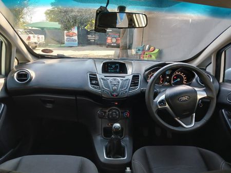 2016-Ford-Fiesta-10-EcoBoost-Ambiente-5-dr_7