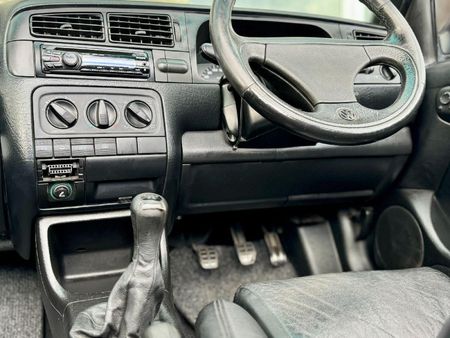 1996-Volkswagen-Golf-3-Cabriolet-18_8