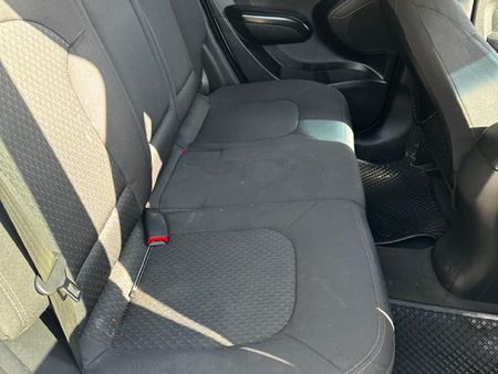 2013-Hyundai-ix35-20-GL-Premium_6