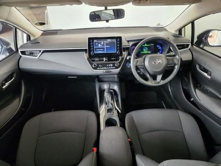 2022-Toyota-Corolla-18-XS-Hybrid-Auto_7