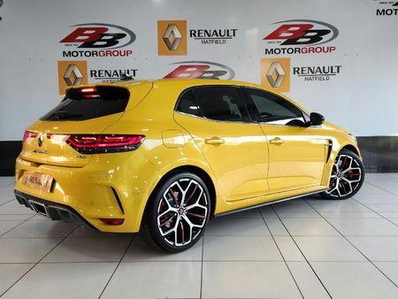 2024-Renault-Megane-RS-300-Trophy-EDC_3