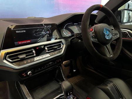 2022-BMW-4-Series-M4-CSL_10