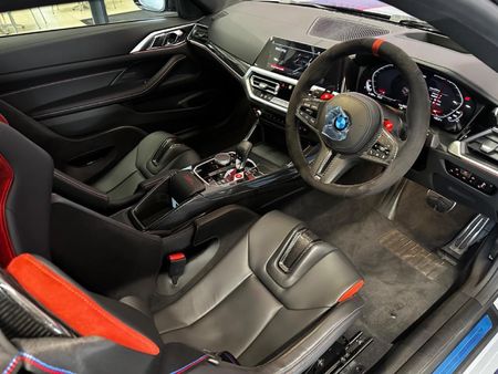 2022-BMW-4-Series-M4-CSL_11