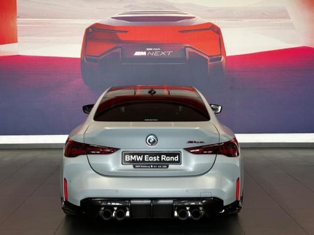 2022-BMW-4-Series-M4-CSL_5