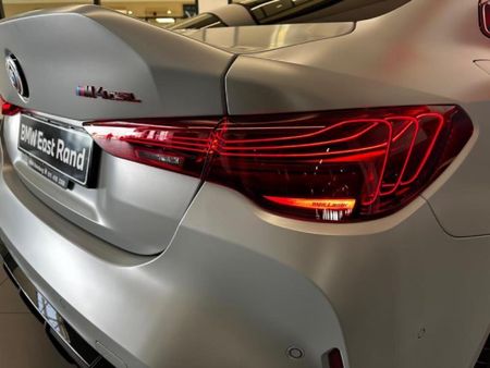 2022-BMW-4-Series-M4-CSL_6