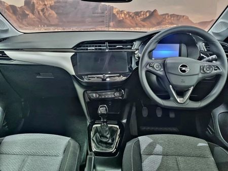 2024-Opel-Corsa-12T-Edition_14