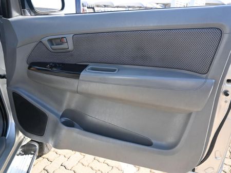2011-Toyota-Hilux-30-D-4D-Raider-Raised-Body-Single-Cab_4