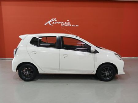 2022-Toyota-Agya-10-Auto_2