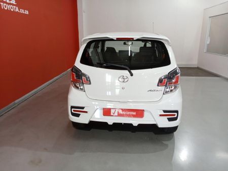 2022-Toyota-Agya-10-Auto_4