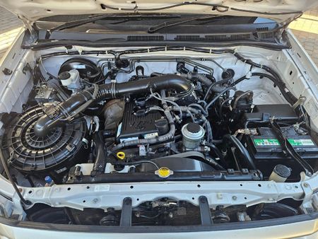 2006-Toyota-Hilux-27-VVTi-Raider-Double-Cab_16