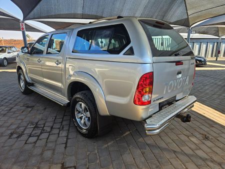 2006-Toyota-Hilux-27-VVTi-Raider-Double-Cab_3