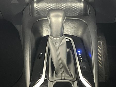 2022-Toyota-Corolla-18-XS-Hybrid-Auto_10
