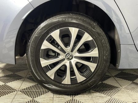 2022-Toyota-Corolla-18-XS-Hybrid-Auto_7