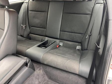 2010-BMW-1-Series-118i-3-dr-M-Sport-Auto_10