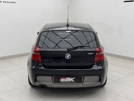 2010-BMW-1-Series-118i-3-dr-M-Sport-Auto_4