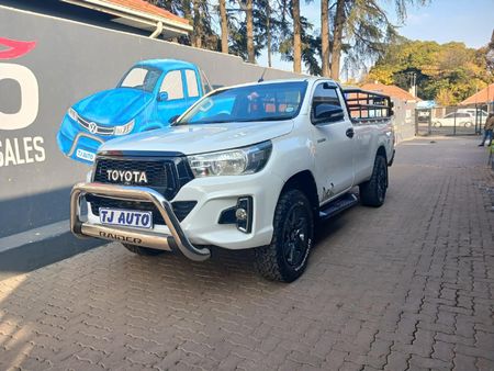 2016-Toyota-Hilux-24-GD-6-SRX-4x4-Single-Cab_0