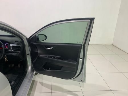 2020-Kia-Rio-14-EX-5-dr-Auto_14