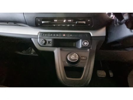 2024-Opel-Zafira-Life-Elegance-20-TD-Auto_11