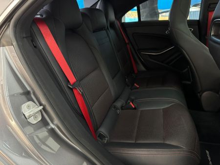 2014-Mercedes-AMG-CLA-45-AMG_9