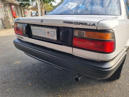 1992-Toyota-Corolla-16-GL_4