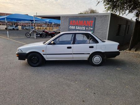 1992-Toyota-Corolla-16-GL_5
