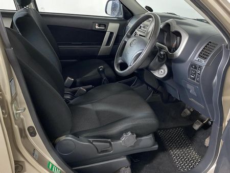 2010-Daihatsu-Terios-4x4_9