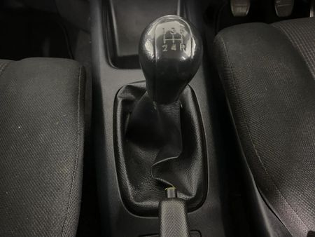 2010-Daihatsu-Terios-4x4_10