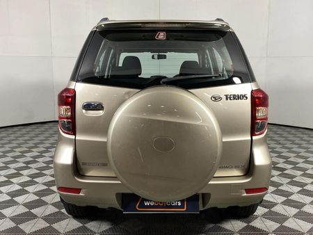 2010-Daihatsu-Terios-4x4_15