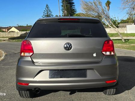 2021-Volkswagen-Polo-Vivo-14-Mswenko-5-dr_1