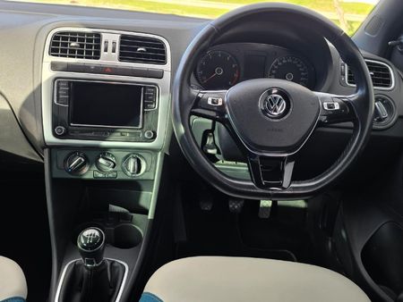 2021-Volkswagen-Polo-Vivo-14-Mswenko-5-dr_4
