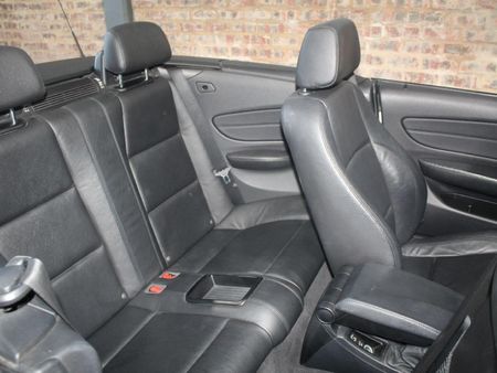 2014-BMW-1-Series-120i-Convertible-M-Sport_11