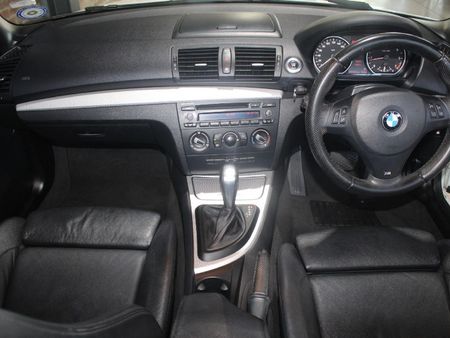 2014-BMW-1-Series-120i-Convertible-M-Sport_13