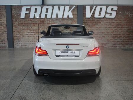 2014-BMW-1-Series-120i-Convertible-M-Sport_15
