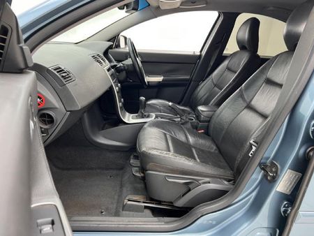 2006-Volvo-S40-24i_6
