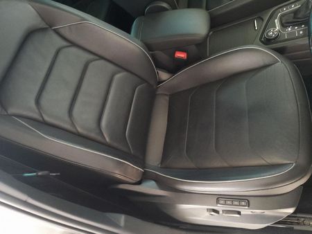2018-Volkswagen-Tiguan-20-TDI-Highline-4Motion-Auto_9