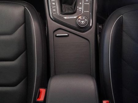 2018-Volkswagen-Tiguan-20-TDI-Highline-4Motion-Auto_14