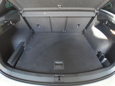 2018-Volkswagen-Tiguan-20-TDI-Highline-4Motion-Auto_17