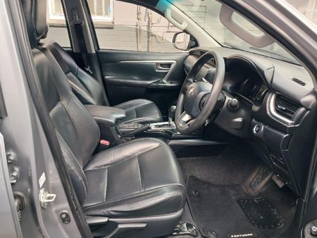 2021-Toyota-Fortuner-24-GD-6-Raised-Body-Auto_11