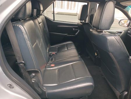 2021-Toyota-Fortuner-24-GD-6-Raised-Body-Auto_12