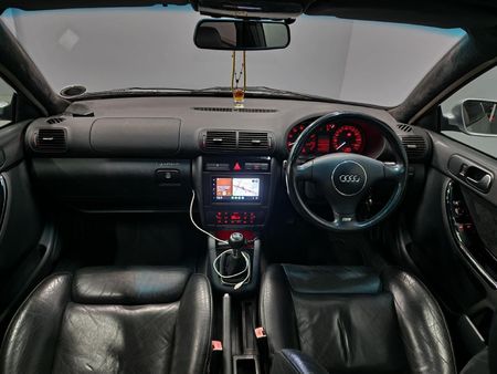 2002-Audi-S3-3-dr-quattro_10