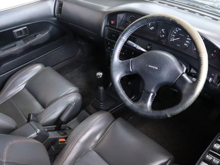 1990-Toyota-Corolla-16-GLi-Twin-Cam-Exec_5