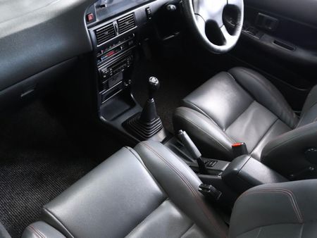 1990-Toyota-Corolla-16-GLi-Twin-Cam-Exec_6