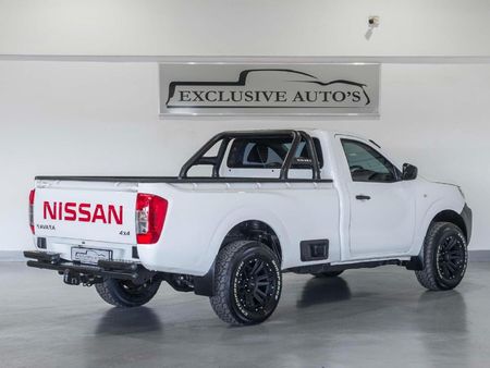 2021-Nissan-Navara-25-DDTi-SE-4X4-Single-Cab_5