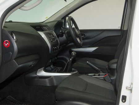 2021-Nissan-Navara-25-DDTi-SE-4X4-Single-Cab_7