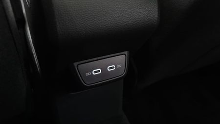 2025-Volkswagen-Polo-10-TSI-R-Line-Auto_21