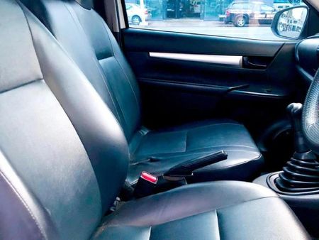 2019-Toyota-Hilux-24-GD-Single-Cab_11