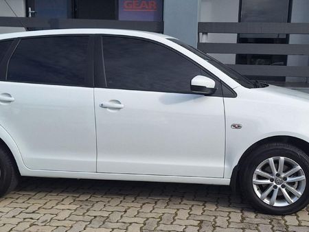 2015-Volkswagen-Polo-Vivo-14-Trendline-Auto-5-dr_3